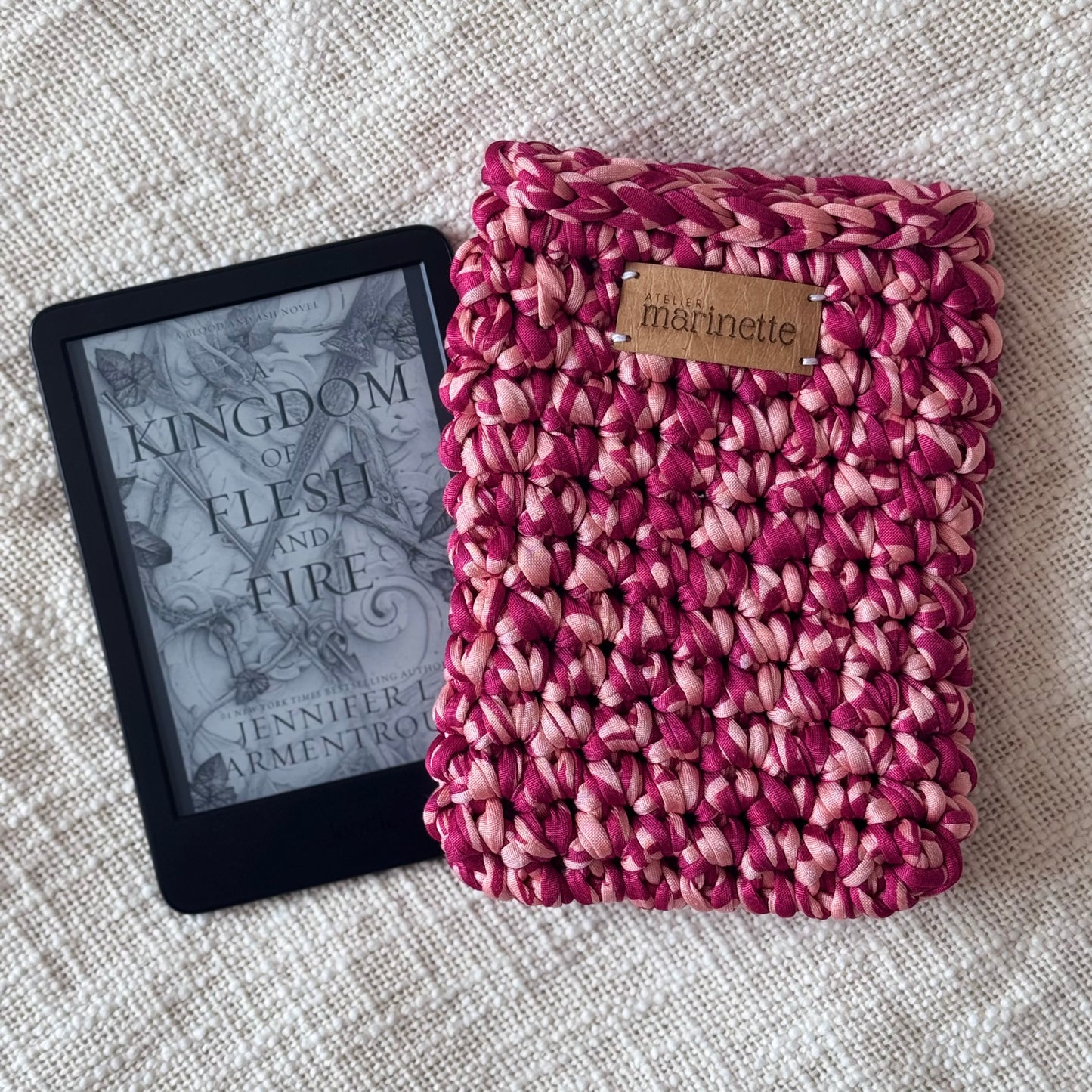 Housse liseuse 6" Kindle/Kobo en crochet artisanal - Modèle PACOLANO