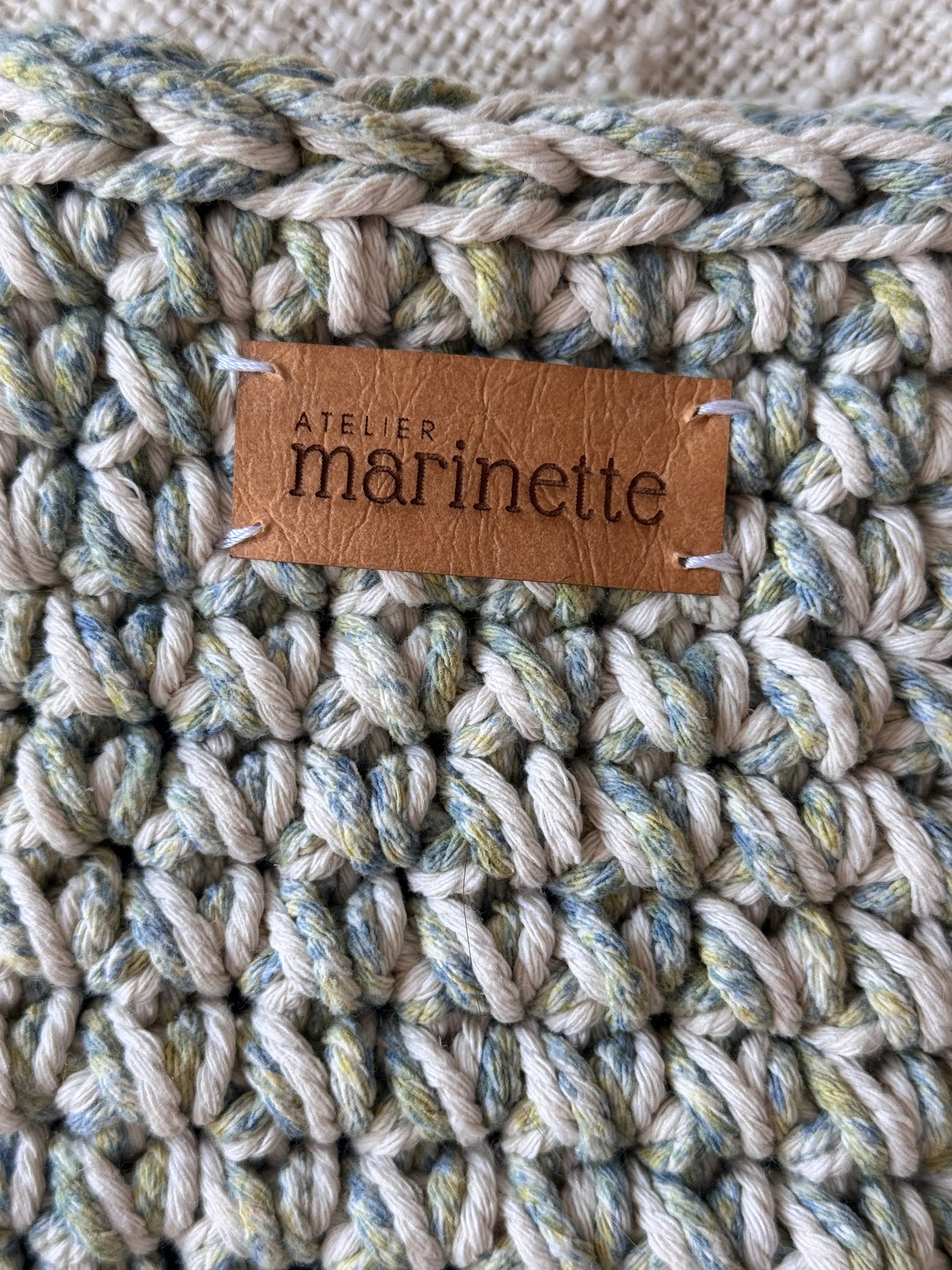 Housse liseuse 6" Kindle/Kobo en crochet artisanal - Modèle FLORENTIS