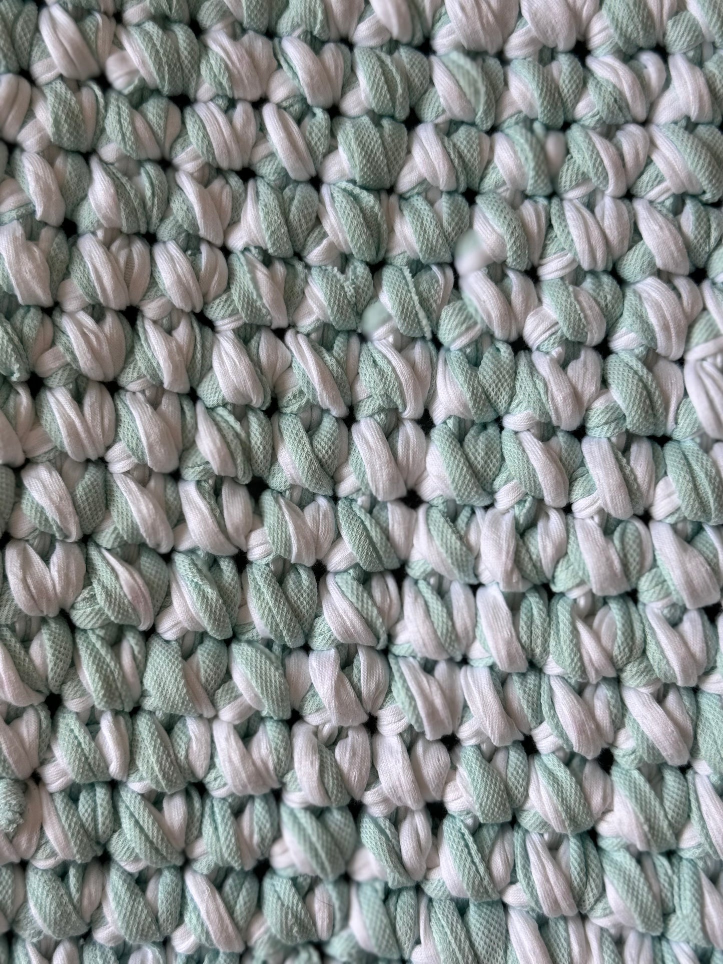 Housse PC/MacBook 13 pouces en crochet artisanal - Modèle NOXANDRIA