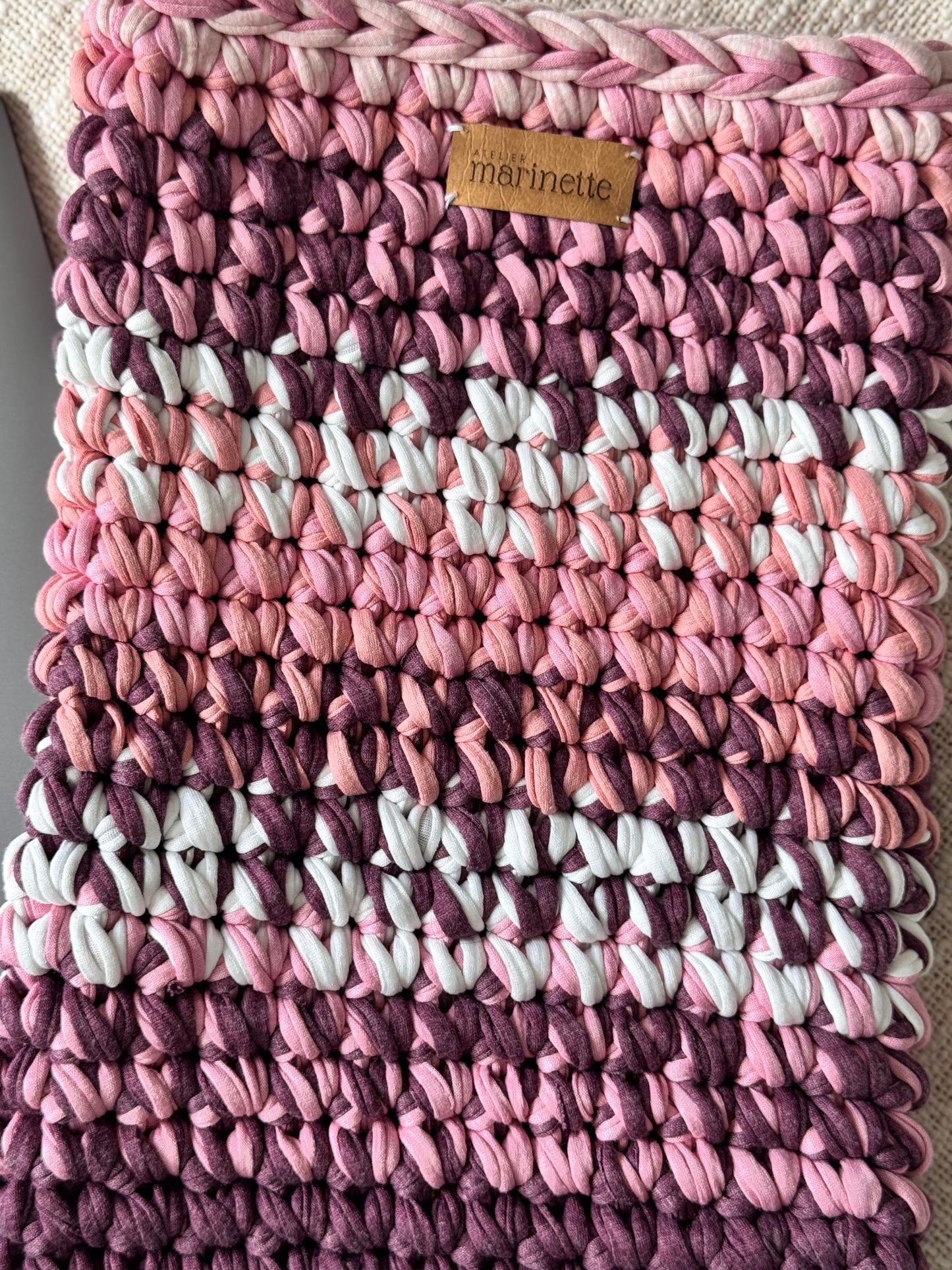 Housse PC/MacBook 13 pouces en crochet artisanal - Modèle RAVENCIELLE