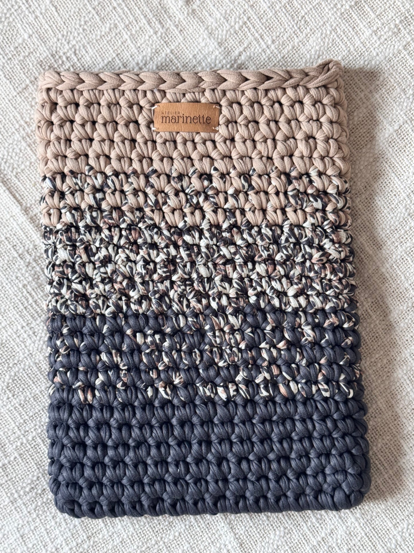 Housse PC/MacBook 13 pouces en crochet artisanal - Modèle COPENHAVIA