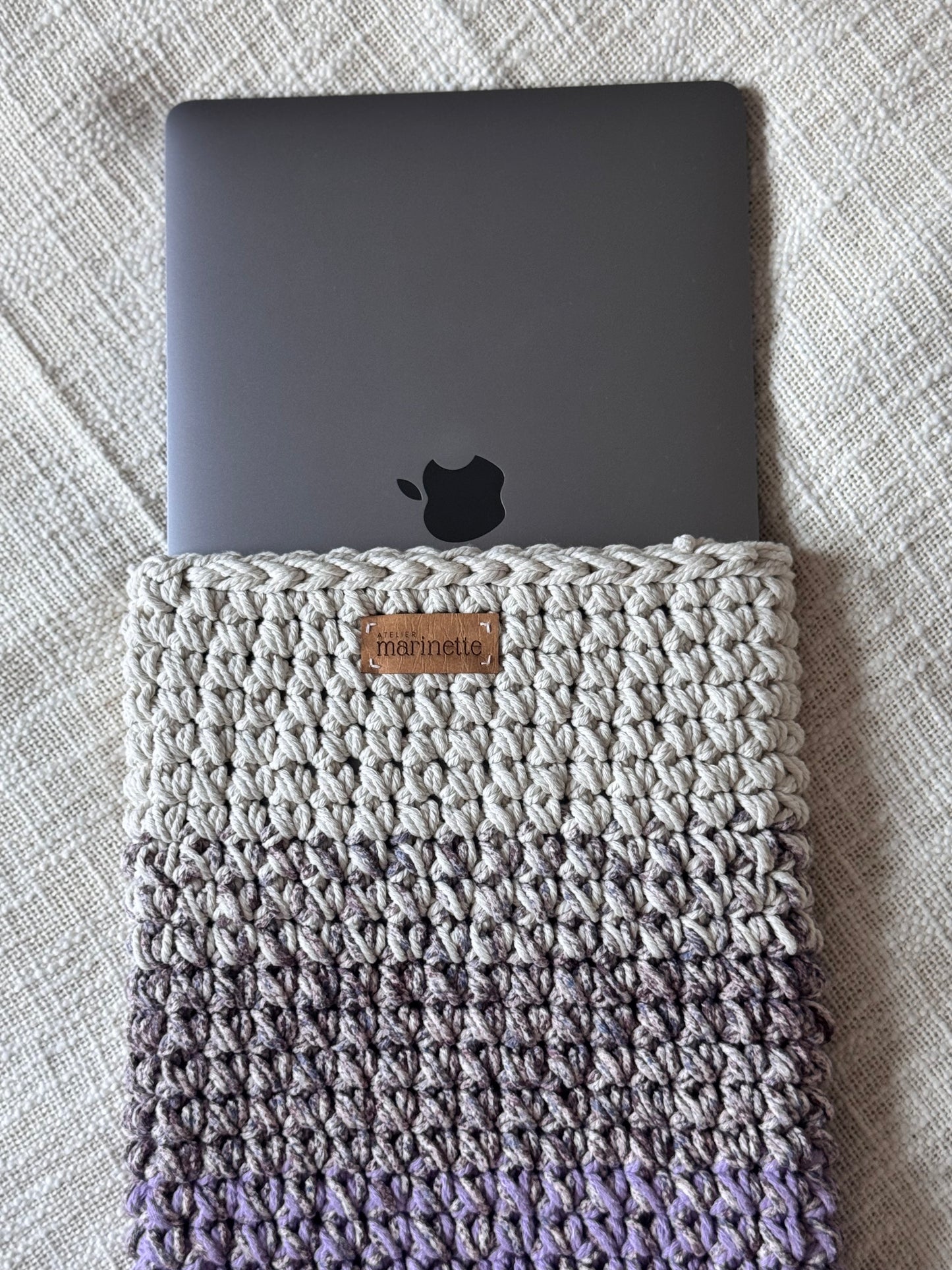 Housse PC/MacBook 13 pouces en crochet artisanal - Modèle MILANOVA