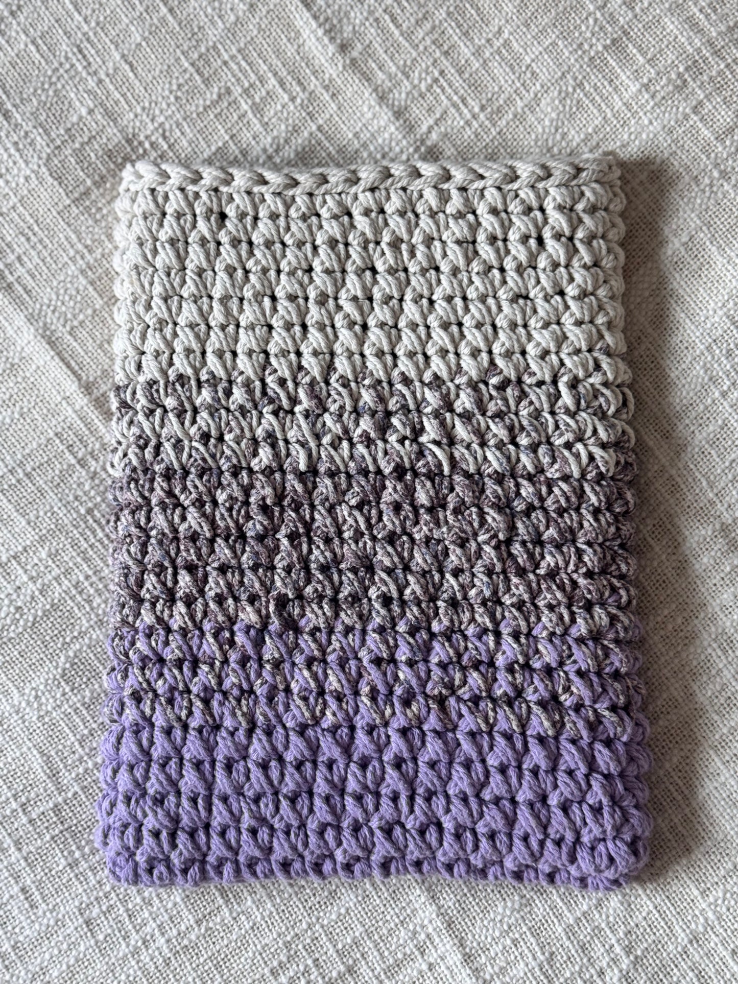 Housse PC/MacBook 13 pouces en crochet artisanal - Modèle MILANOVA