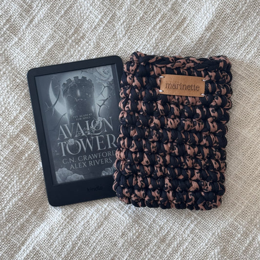 Housse liseuse 6" Kindle/Kobo en crochet artisanal - Modèle ARMANTIS