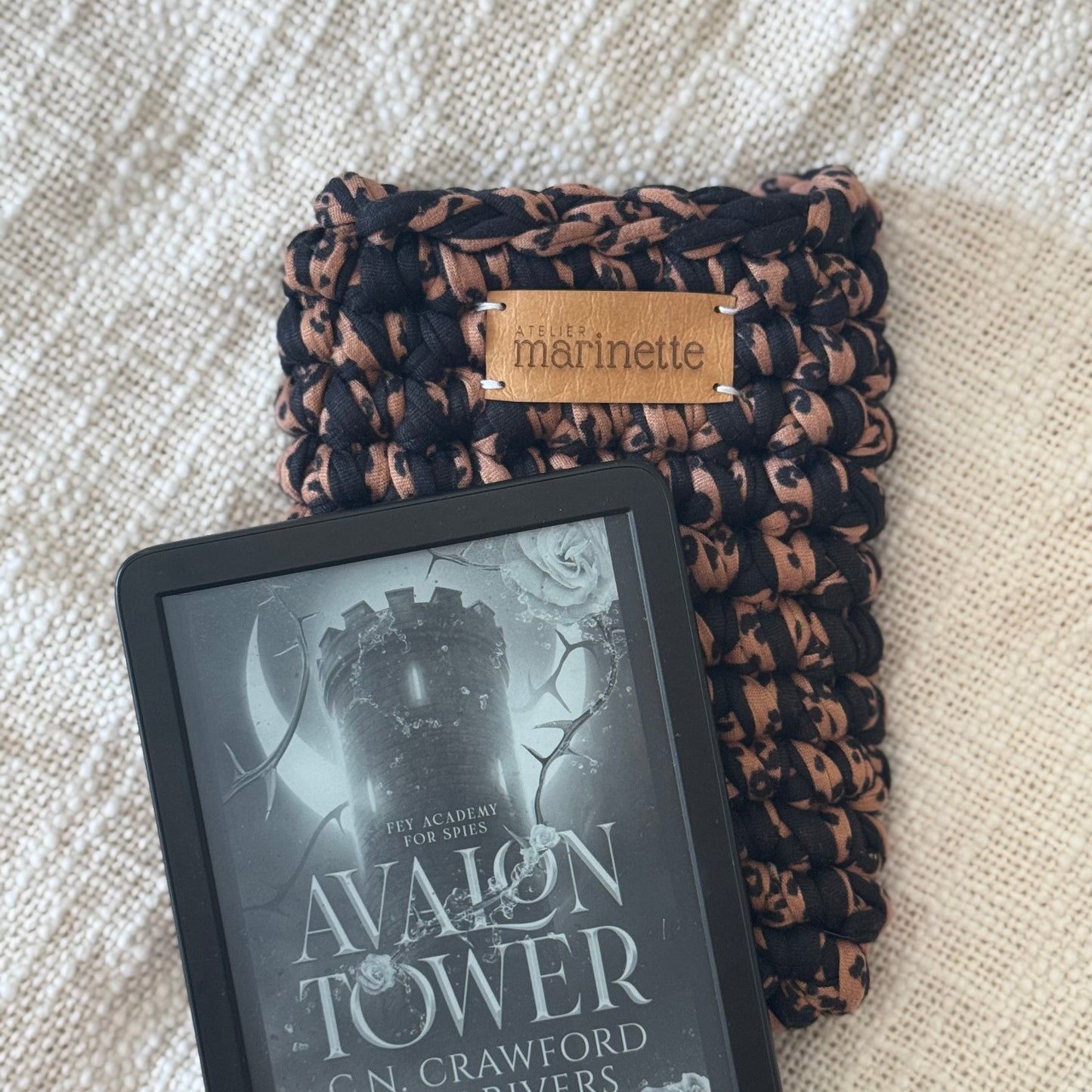 Housse liseuse 6" Kindle/Kobo en crochet artisanal - Modèle ARMANTIS