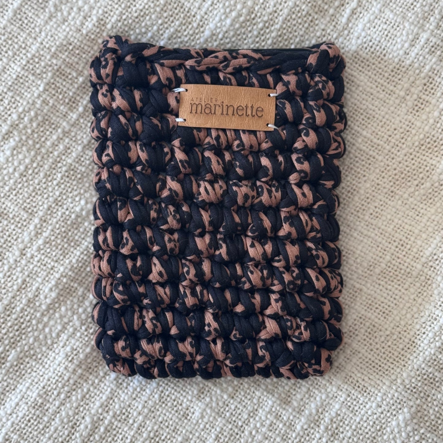 Housse liseuse 6" Kindle/Kobo en crochet artisanal - Modèle ARMANTIS
