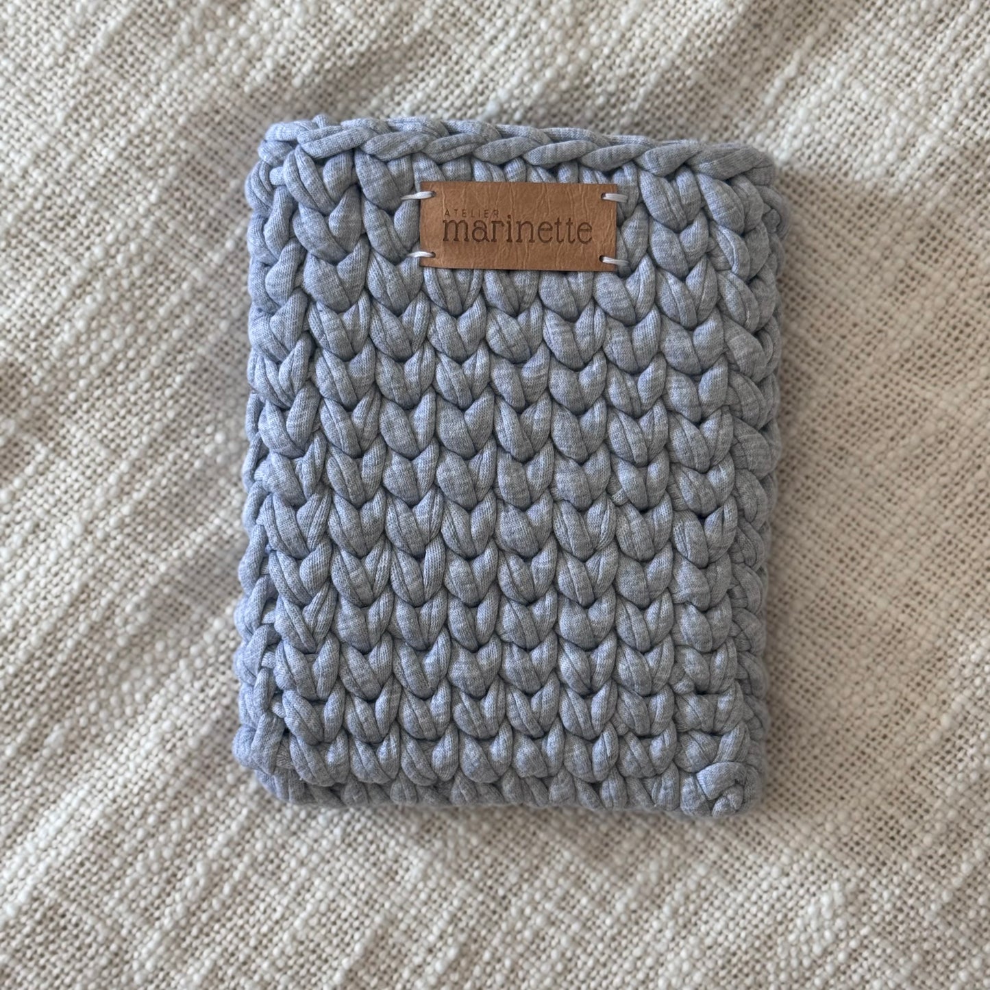 Housse liseuse 6" Kindle/Kobo en crochet artisanal - Modèle MALDINA