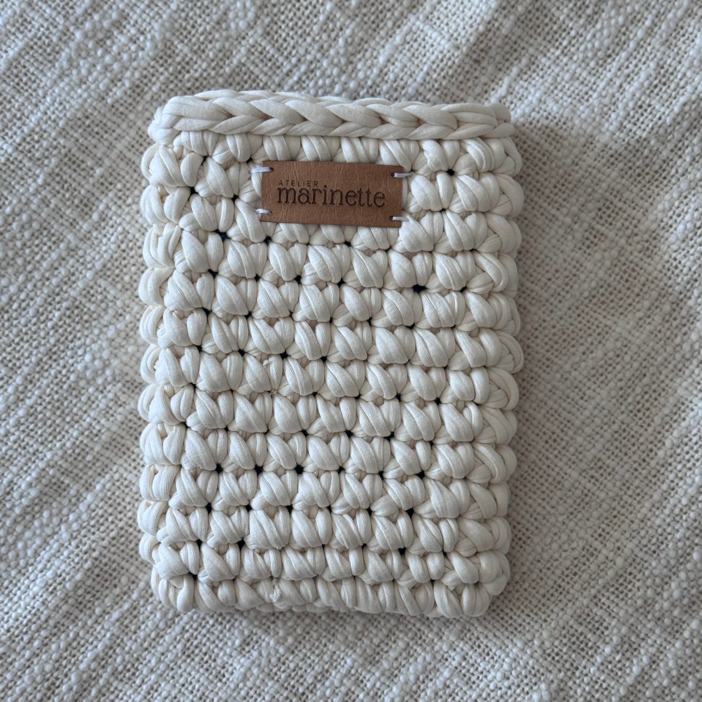 Housse liseuse 6" Kindle/Kobo en crochet artisanal - Modèle RIMAN