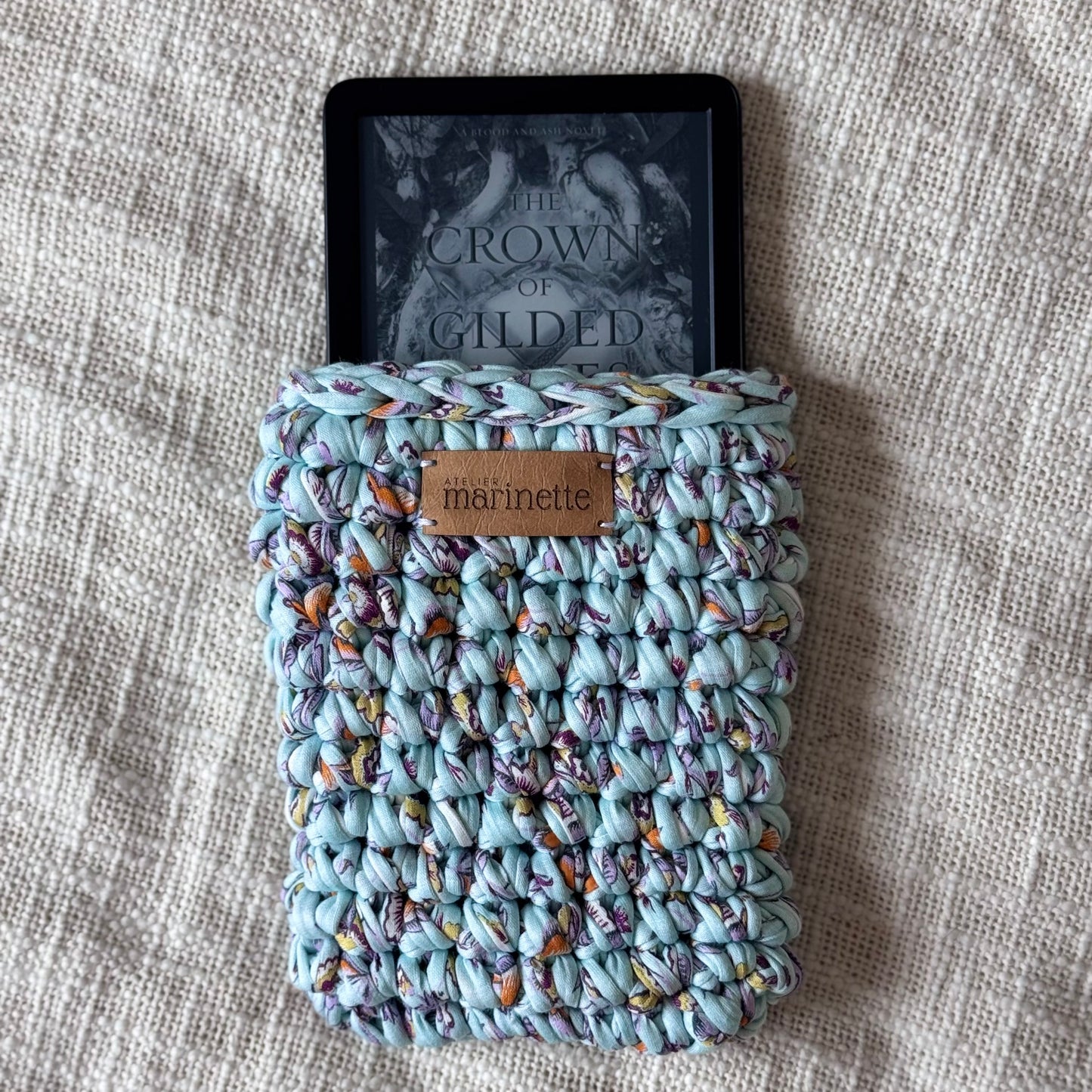 Housse liseuse 6" Kindle/Kobo en crochet artisanal - Modèle RAMINDORA