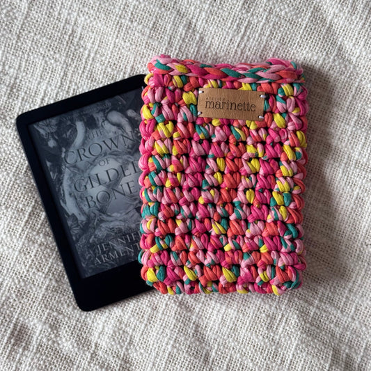 Housse liseuse 6" Kindle/Kobo en crochet artisanal - Modèle RAINBOW